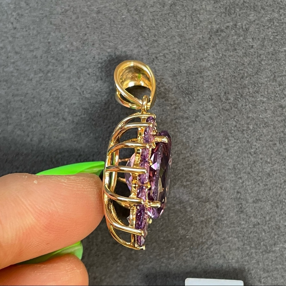 Purple Amethyst 14K Cluster Pendant - Picture 4 of 6
